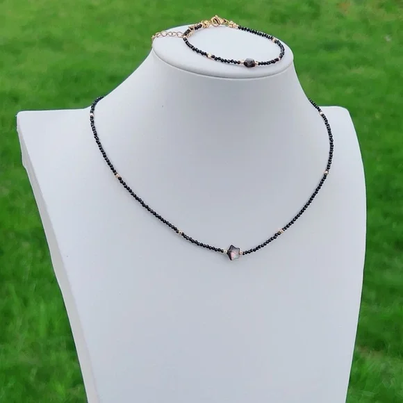 B9 Handmade Black Spinal MOP Star Necklace and Bracelet Set - Picture 2 of 5